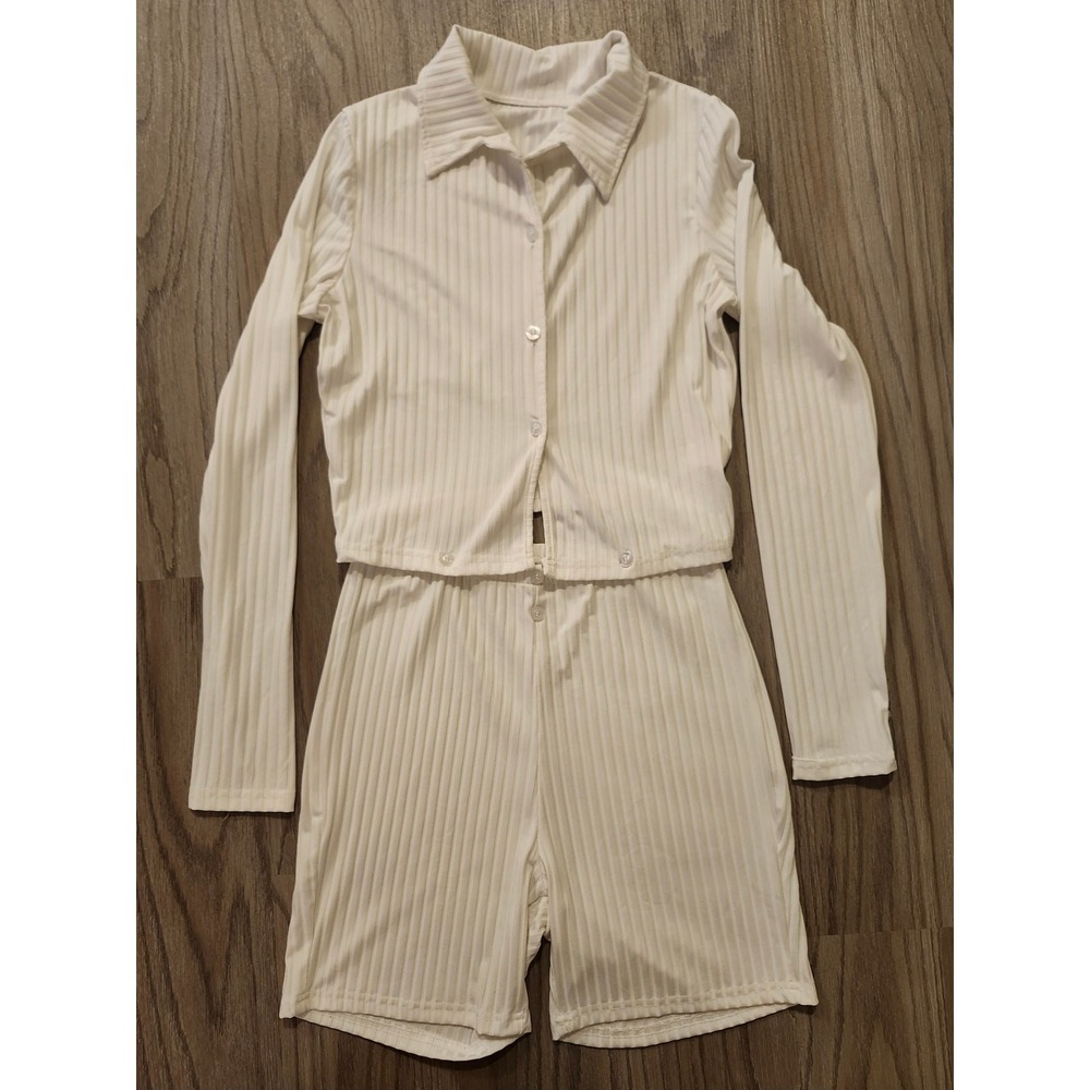 Ribbed 2 Piece Button Up With Shorts Junior's Size‎ Large White